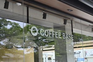 京都市左京区出町柳駅のシェアハウス、シェアオフィス「Whatever SHIMOGAMO - EAST」1階　COFFEE BASE SHIMOGAMO